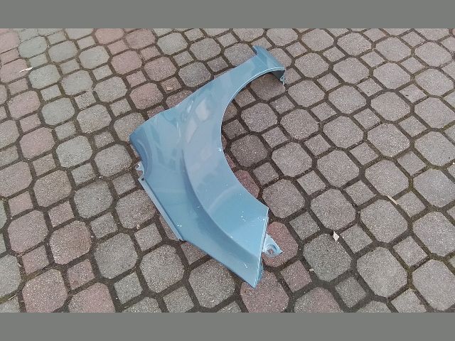 bontott FORD FIESTA VII Bal első Sárvédő