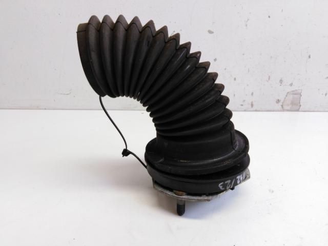 bontott FORD FIESTA VII Bal első Toronycsapágy