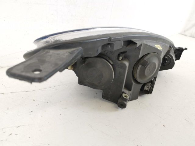 bontott FORD FIESTA VII Bal Fényszóró