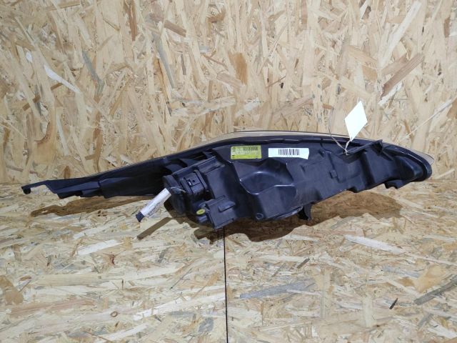 bontott FORD FIESTA VII Bal Fényszóró