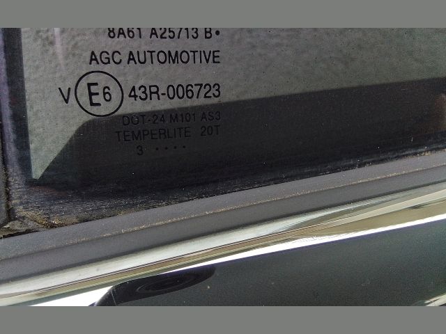 bontott FORD FIESTA VII Bal hátsó Ablakemelő Kapcsoló