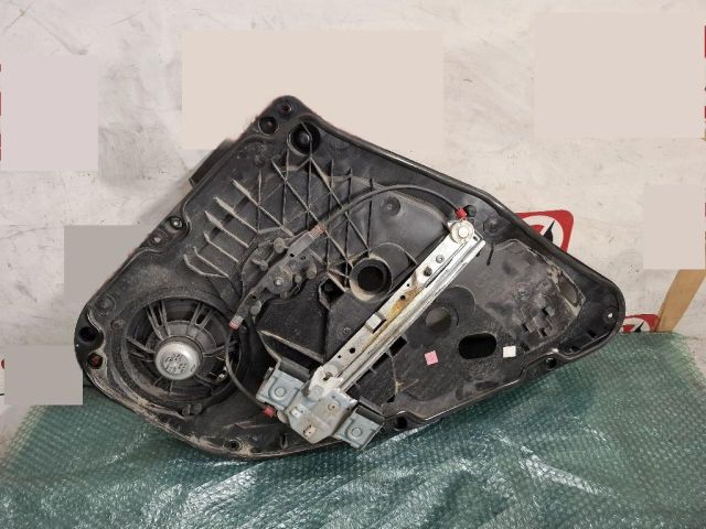 bontott FORD FIESTA VII Bal hátsó Ablakemelő Szerkezet (Mechanikus)