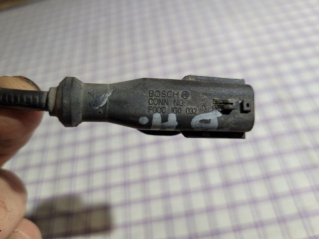 bontott FORD FIESTA VII Bal hátsó ABS Jeladó