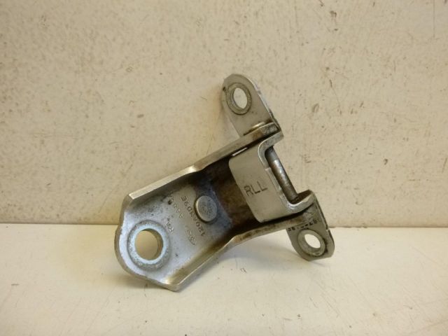 bontott FORD FIESTA VII Bal hátsó Alsó Zsanér