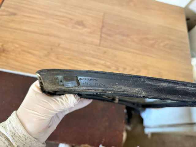 bontott FORD FIESTA VII Bal hátsó Fixüveg (Ajtóban)