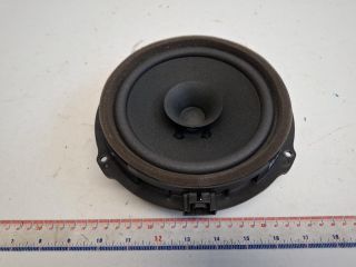 bontott FORD FIESTA VII Bal hátsó Hangszóró