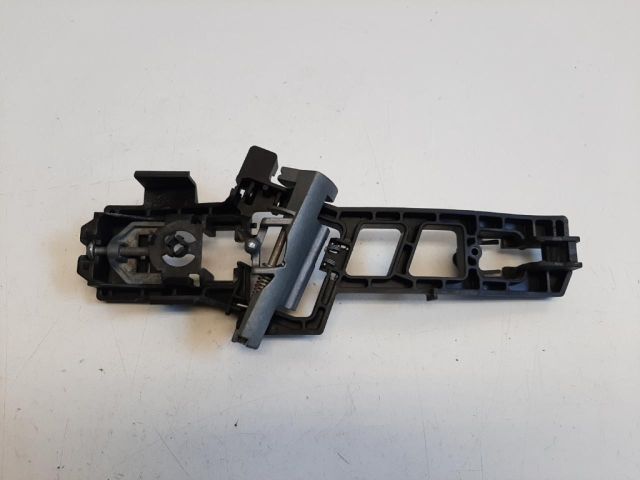 bontott FORD FIESTA VII Bal hátsó Külső Kilincsfészek