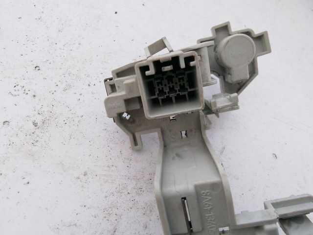 bontott FORD FIESTA VII Bal Hátsó Lámpa Foglalat