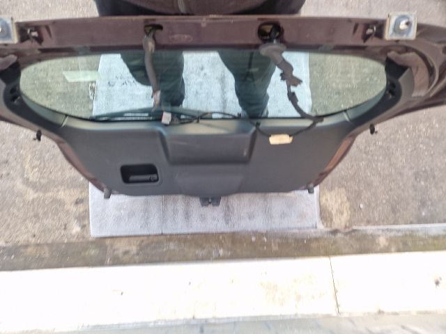 bontott FORD FIESTA VII Csomagtérajtó (Részeivel)