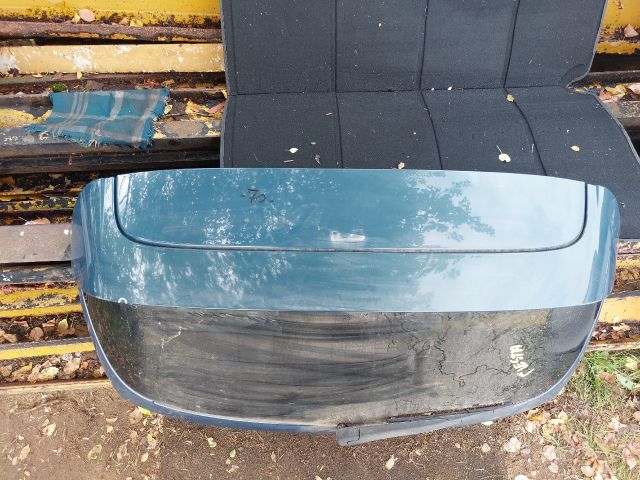 bontott FORD FIESTA VII Csomagtérajtó (Részeivel)