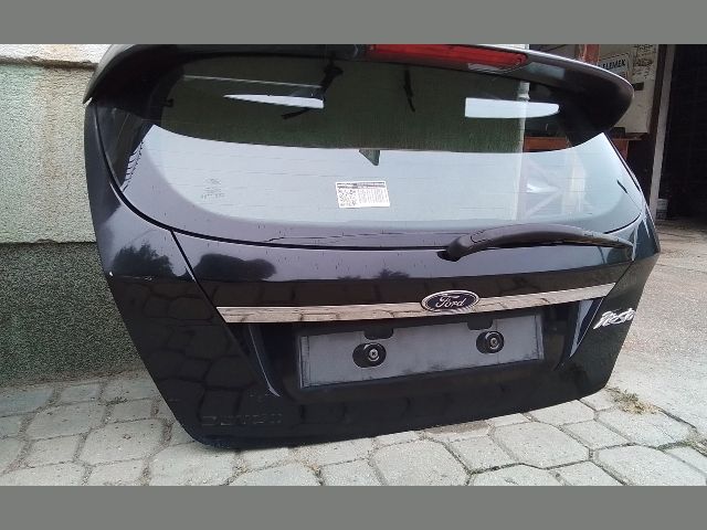 bontott FORD FIESTA VII Csomagtérajtó (Részeivel)