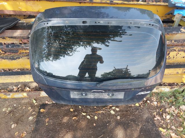 bontott FORD FIESTA VII Csomagtérajtó (Részeivel)