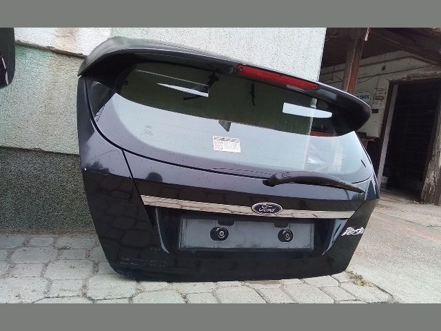 bontott FORD FIESTA VII Csomagtérajtó (Részeivel)