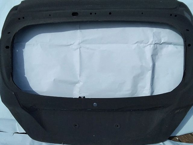 bontott FORD FIESTA VII Csomagtérajtó (Üres lemez)