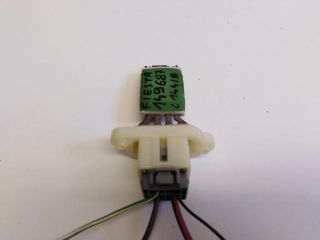 bontott FORD FIESTA VII Előtét Ellenállás Fűtőmotor