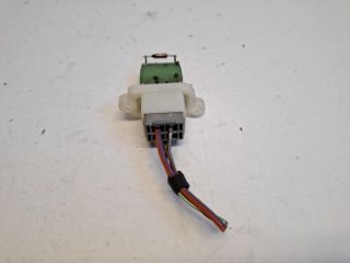 bontott FORD FIESTA VII Előtét Ellenállás Fűtőmotor