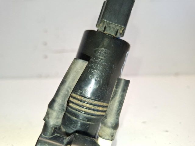 bontott FORD FIESTA VII Első Ablakmosó Szivattyú