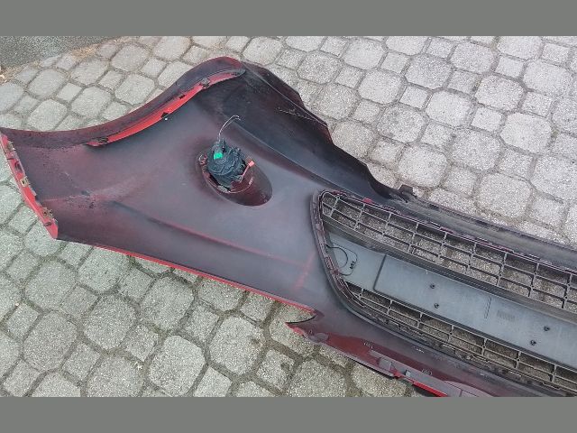 bontott FORD FIESTA VII Első Lökhárító (Részeivel)