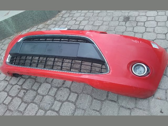 bontott FORD FIESTA VII Első Lökhárító (Részeivel)