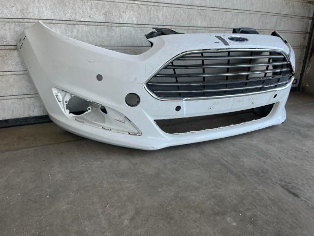 bontott FORD FIESTA VII Első Lökhárító (Üresen)