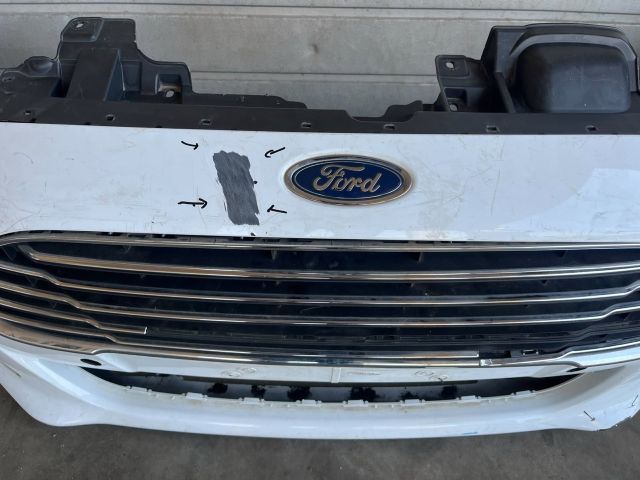 bontott FORD FIESTA VII Első Lökhárító (Üresen)