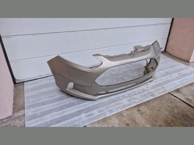 bontott FORD FIESTA VII Első Lökhárító (Üresen)