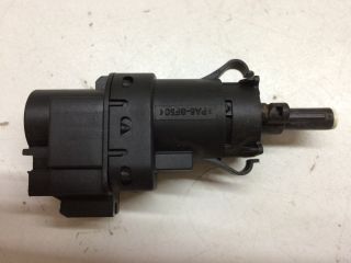 bontott FORD FIESTA VII Fék Pedál Kapcsoló