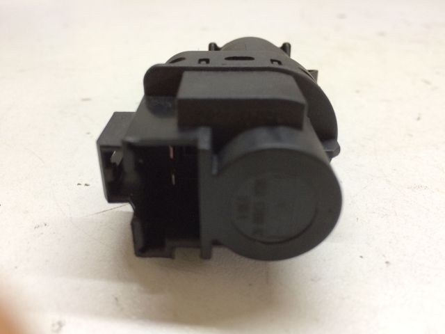 bontott FORD FIESTA VII Fék Pedál Kapcsoló