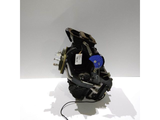 bontott FORD FIESTA VII Fűtés Box