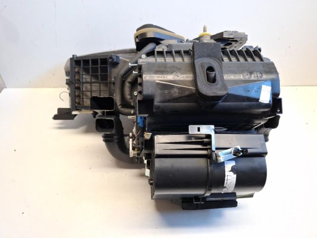 bontott FORD FIESTA VII Fűtés Box