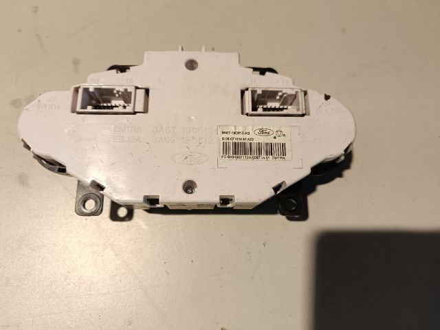 bontott FORD FIESTA VII Fűtéskapcsoló (digit klímás)