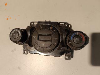 bontott FORD FIESTA VII Fűtéskapcsoló (digit klímás)