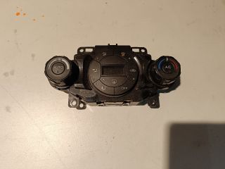 bontott FORD FIESTA VII Fűtéskapcsoló (digit klímás)