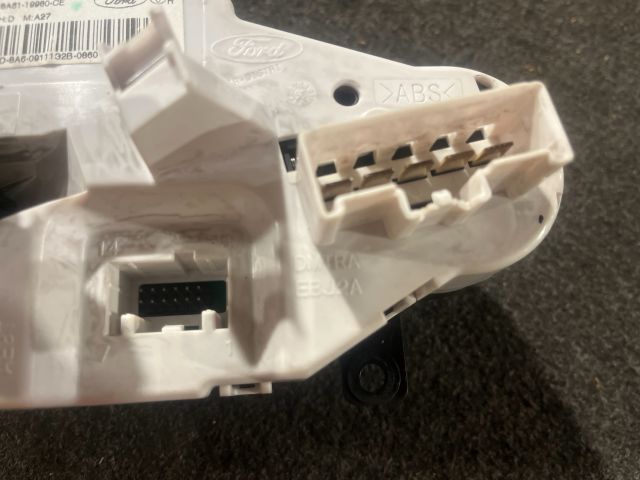 bontott FORD FIESTA VII Fűtéskapcsoló (manuális klímás)