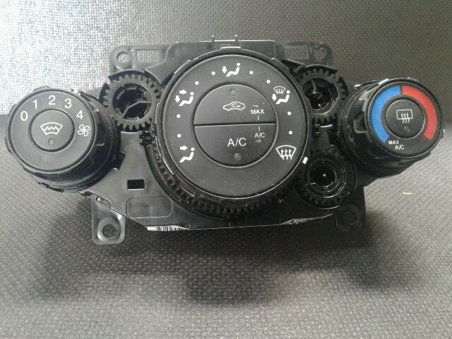 bontott FORD FIESTA VII Fűtéskapcsoló