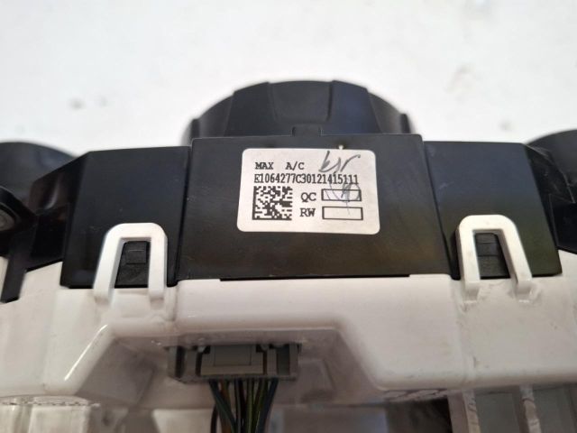 bontott FORD FIESTA VII Fűtéskapcsoló