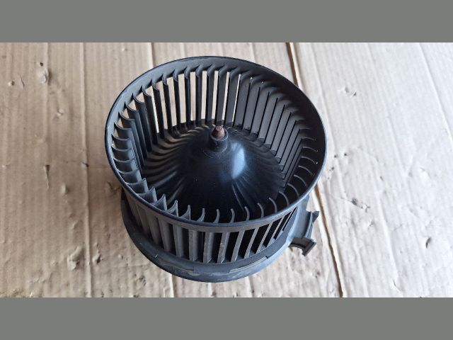 bontott FORD FIESTA VII Fűtőmotor (Klímás)