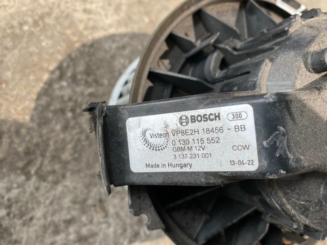 bontott FORD FIESTA VII Fűtőmotor (Klímás)