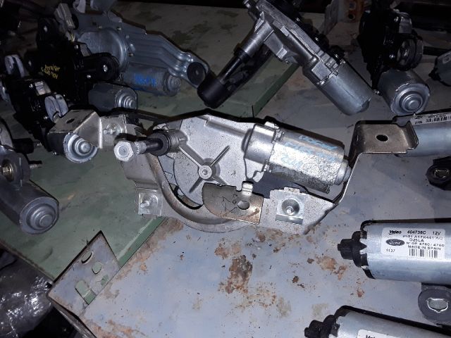 bontott FORD FIESTA VII Hátsó Ablaktörlő Motor