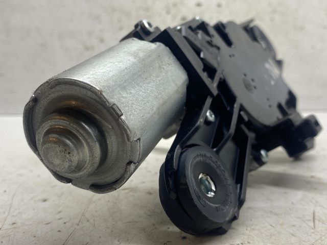 bontott FORD FIESTA VII Hátsó Ablaktörlő Motor