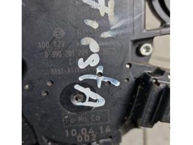 bontott FORD FIESTA VII Hátsó Ablaktörlő Motor