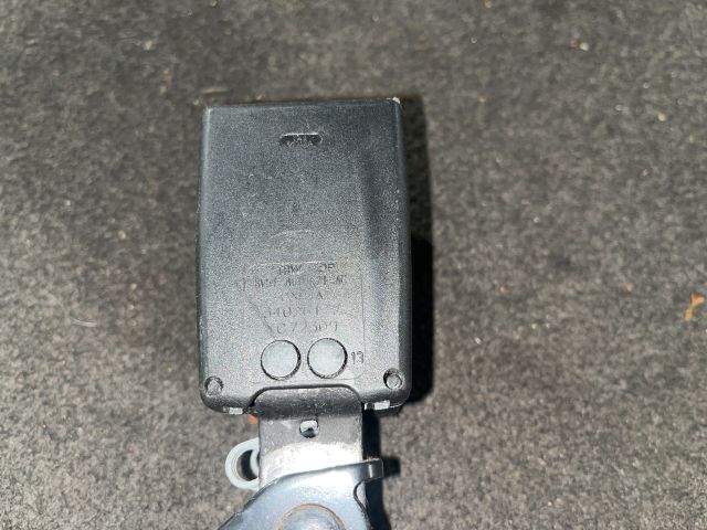 bontott FORD FIESTA VII Hátsó középső Biztonsági Öv Csat