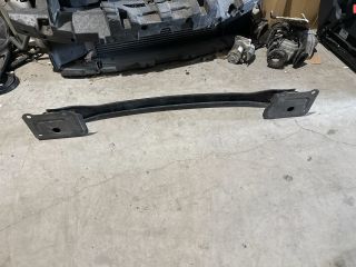 bontott FORD FIESTA VII Hátsó Lökhárító Merevítő (Fém)