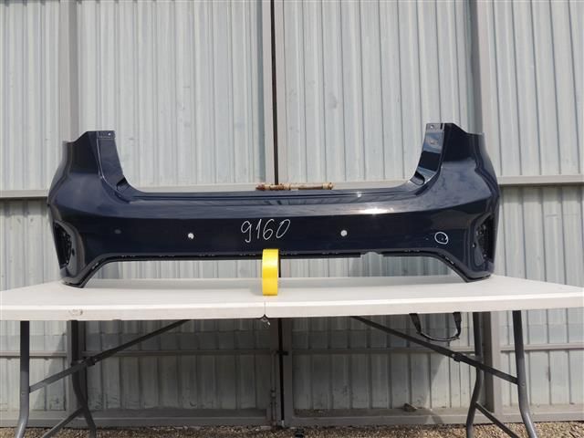 bontott FORD FIESTA VII Hátsó Lökhárító (Részeivel)