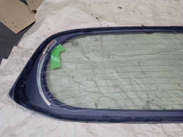 bontott FORD FIESTA VII Hátsó Szélvédő