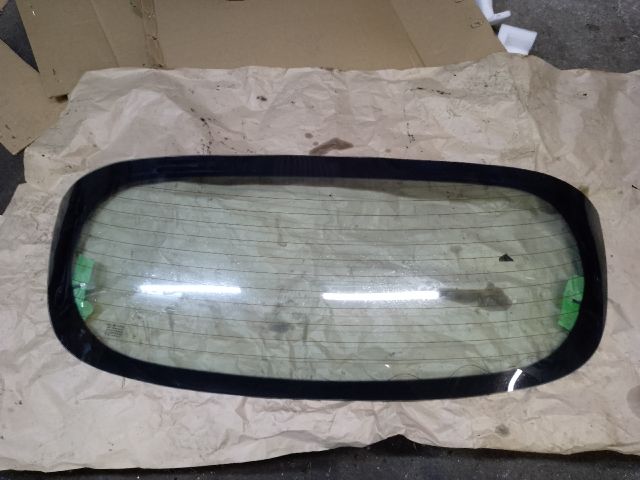 bontott FORD FIESTA VII Hátsó Szélvédő