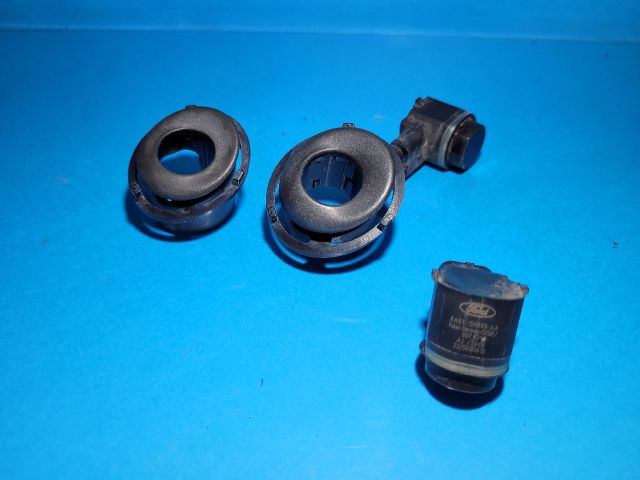 bontott FORD FIESTA VII Hátsó Tolatóradar Fej