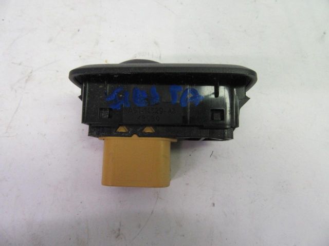 bontott FORD FIESTA VII Jobb első Ablakemelő Kapcsoló