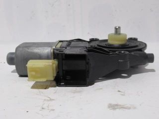 bontott FORD FIESTA VII Jobb első Ablakemelő Motor