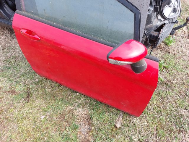 bontott FORD FIESTA VII Jobb első Ajtó (Részeivel)